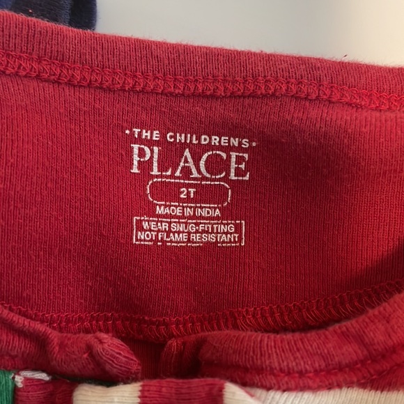 Carter’s & The Children’s Place PJs Set 24M(2T) Crocodile, Christmas & Ocean Set - Picture 5 of 6